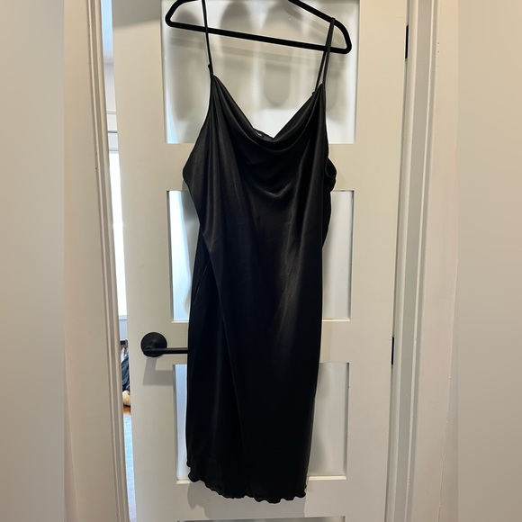 Bebe satiny midi slip dress Women’s 2XL - Picture 5 of 8